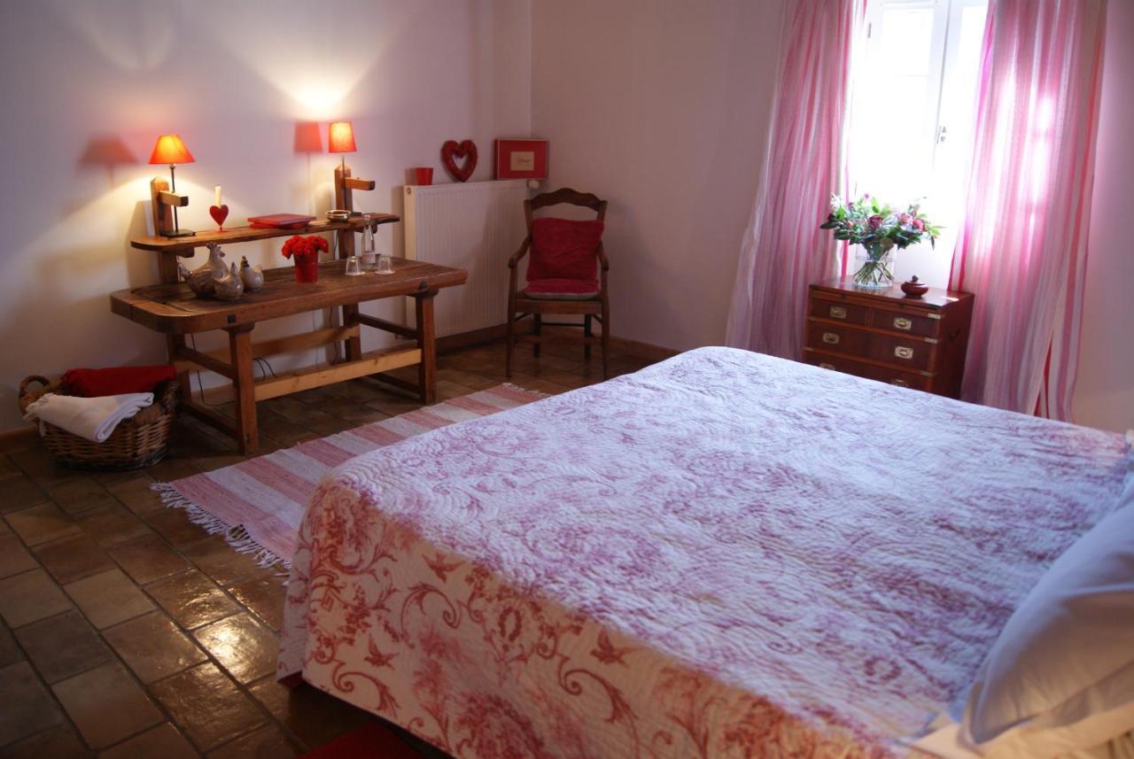 Bed and Breakfast La Ferme De Gigognan Avignon Exterior foto