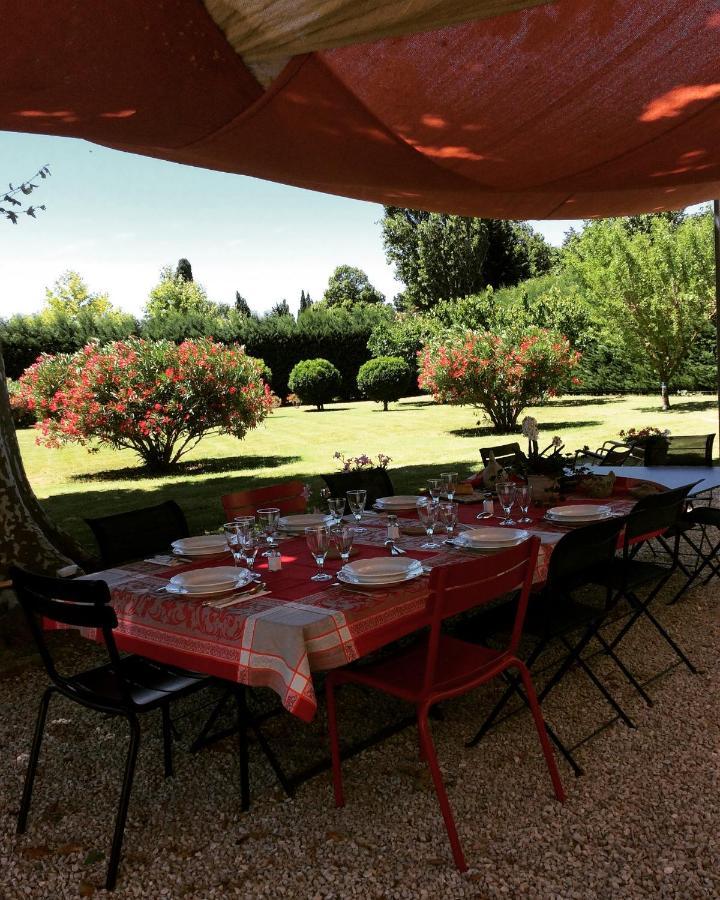 Bed and Breakfast La Ferme De Gigognan Avignon Exterior foto